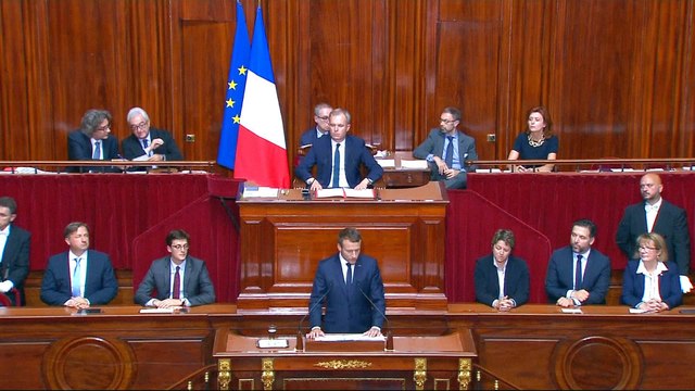 Macron outlines plans for presidency at Versailles