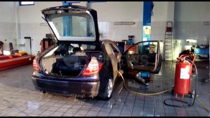 Ora News – Mjeti përfshihet nga flakët në servis, plagoset 45 vjeçari