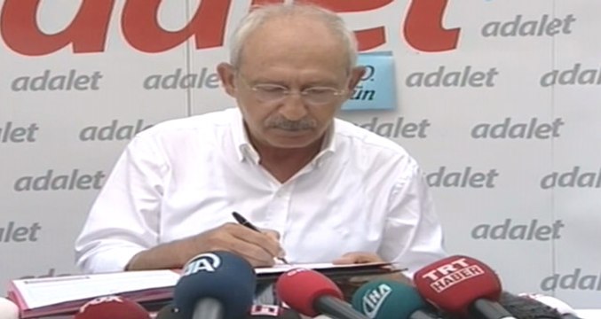 Kılıçdaroğlu Canlı Yayında İmzayı Attı! CHP, Mühürsüz Oy Pusulaları İçin AİHM'e Gidiyor