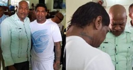 Momento en que Omega se entrega a Dios Como Cristiano por Este pastor evangélico