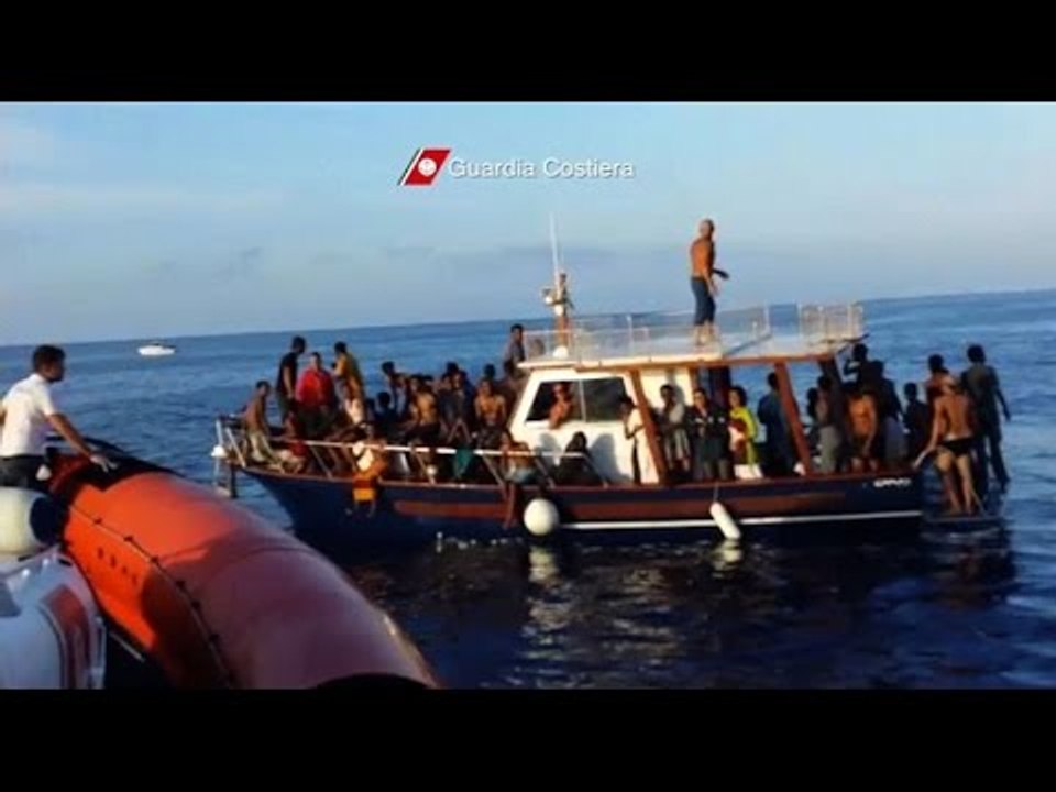 ‘Stop the boats’: Austrian FM suggests EU should employ Australian refugee policy