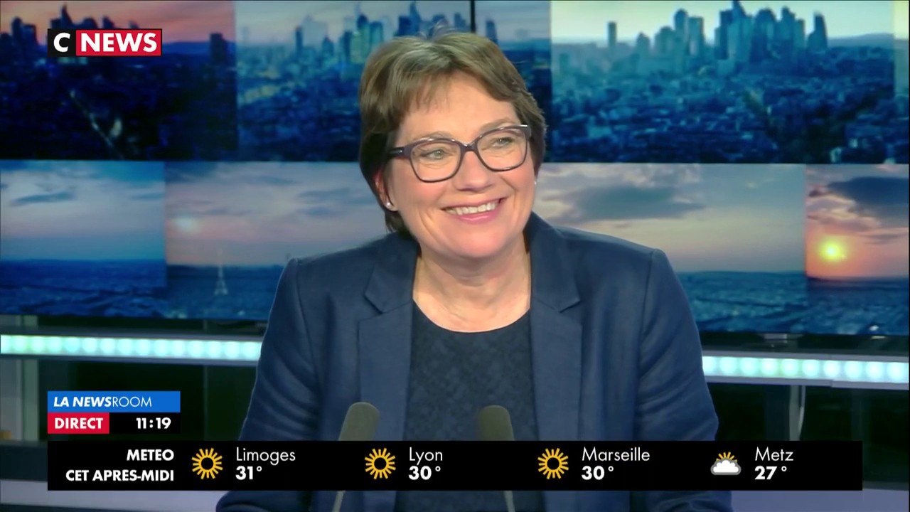 Emmanuel Macron à Versailles ''très long'' et ''moralisateur'' pour Corinne Imbert