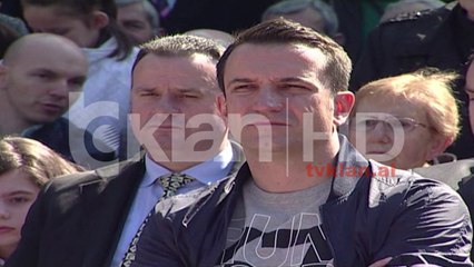 Rama e Veliaj inaugurojnë “Pazarin e Ri”, shigjetojnë sërish çadrën e opozitës