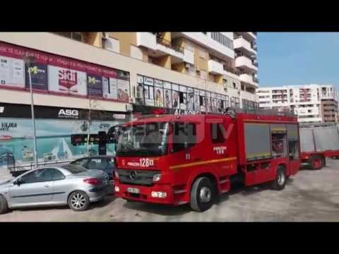 Report TV - Tiranë, përfshihet nga flakët një apartament, nuk ka të lënduar