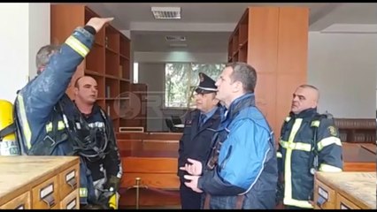 Pamje nga salla e leximit ne Biblioketën Kombëtare ku ka rene zjarr