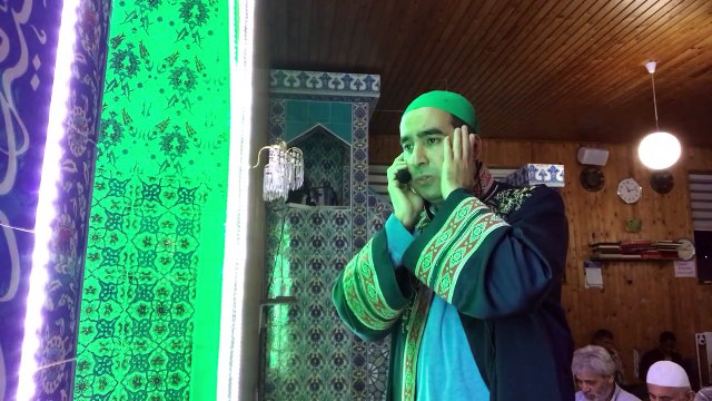 Bu ezan kalbinizi titretecek. Böyle bir ezan dinlemediniz! Böyle güzel ezan okuyan duymadiniz. Ezan dinle. Arap makami. KIRAAT SÜPER ARAP MAKAMI COK GÜZEL KIRAAT. MÜTHIS EZAN. Hic böyle Ezan dinlediniz mi Hafiz Metin Demirtras. Medine ezanindan tadimlik.