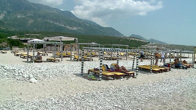 Turizmi, viti i rritjes, Ekonomi: Fluksi më i madh se oferta - Top Channel Albania - News - Lajme