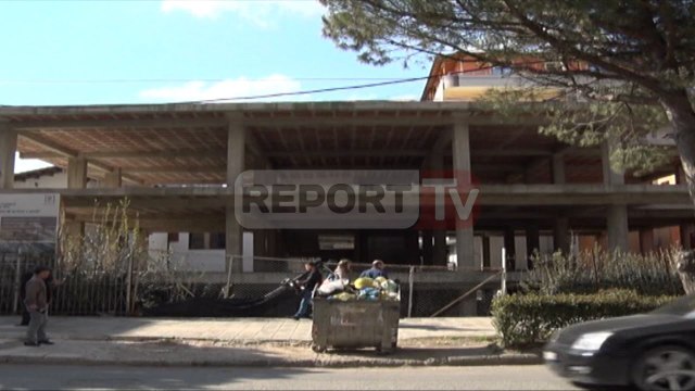 Report TV - Lezhë, 250 fëmijë pa kopësht,Bashkia: Nuk kemi fond nga ministria e Arsimit