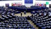 "Vous êtes ridicules": Juncker dénonce les eurodéputés