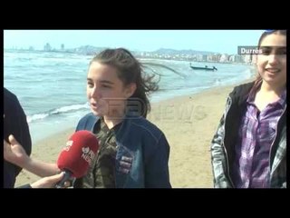 Ora News – Qytetarët drejt bregdetit për të kaluar kohë, por pastrim nuk ka