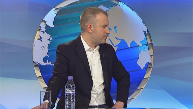 Ora News - Ervin Bushati: Situata e tendës po bëhet komike, PD po vetëvritet