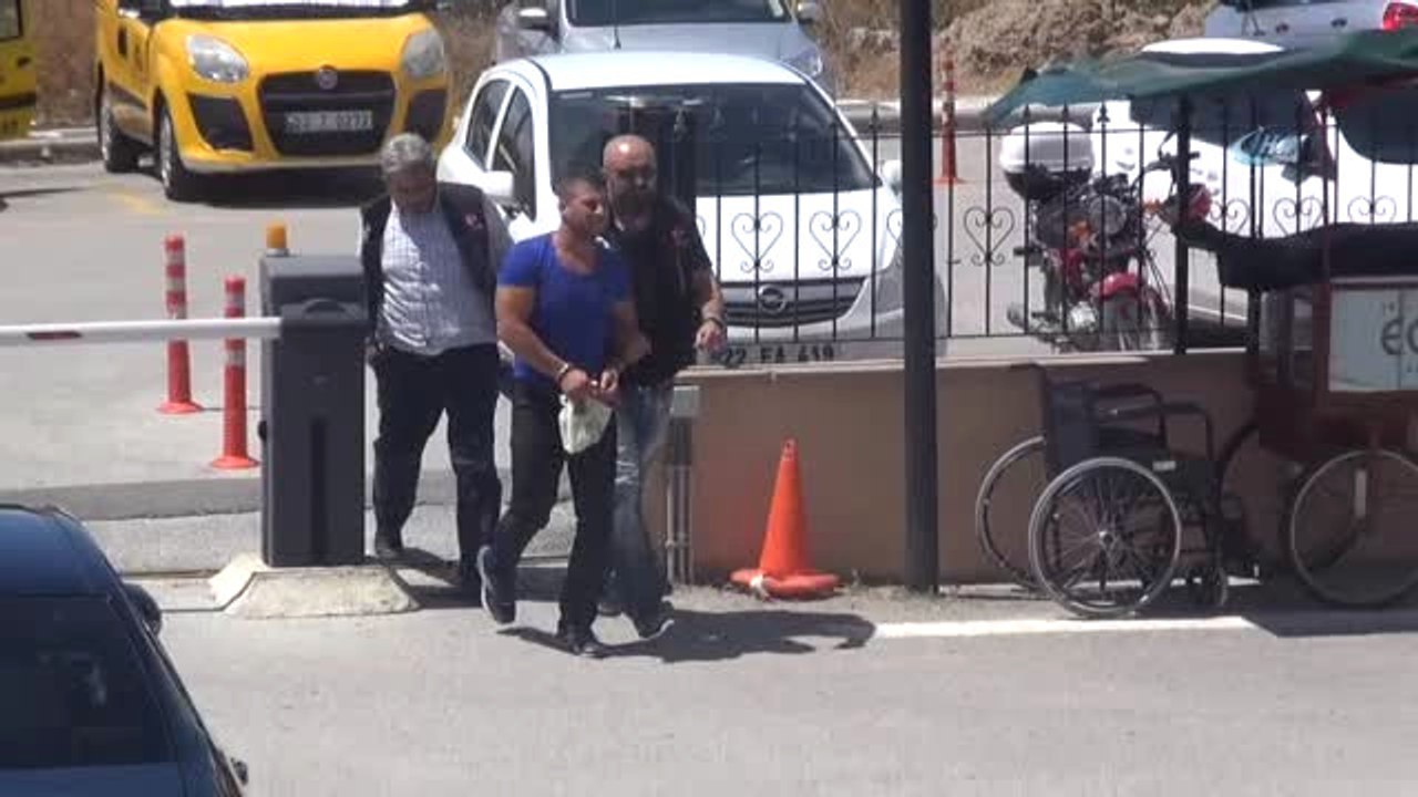 Uyuşturucu Madde Satıcılarına Yönelik Yapılan Operasyonda 126 Adet Uyuşturucu Hap Ele Geçirildi