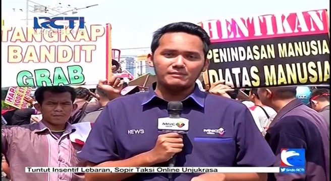 Pengemudi Taksi Online Tuntut Peraturan yang Dinilai Merugikan