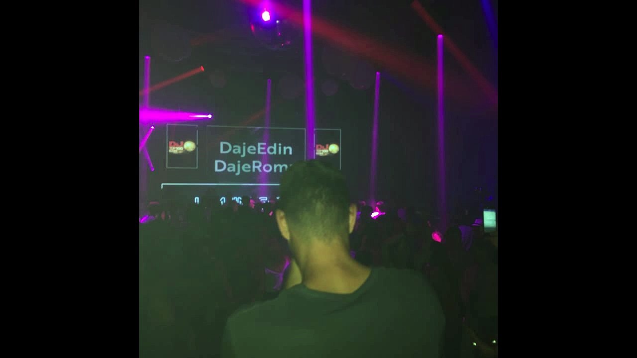 3049854309904564