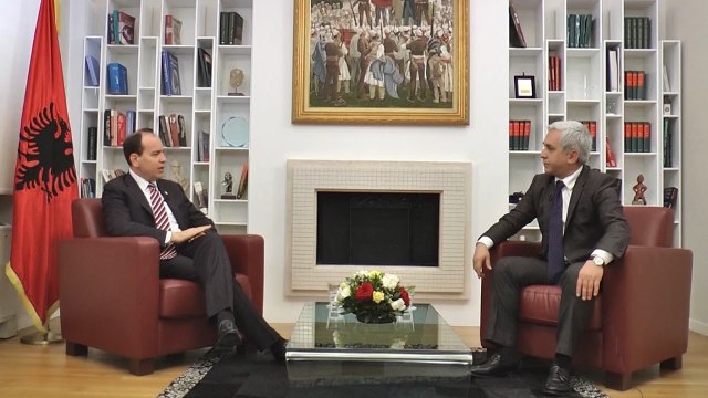 Report TV - Dekreti për Xhafajn, Nishani: Të mërzitur njerëz pranë qeverisë