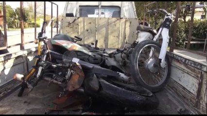 Ora News – Përplasen dy motorë në Vlorë, njëri nga drejtuesit rëndë në spital