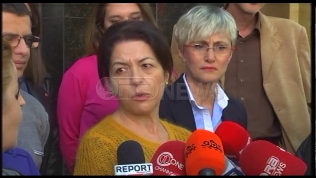 Ora News - Situata politike - LIBRA do të hyjë në zgjedhje dhe do të votojë vettingun