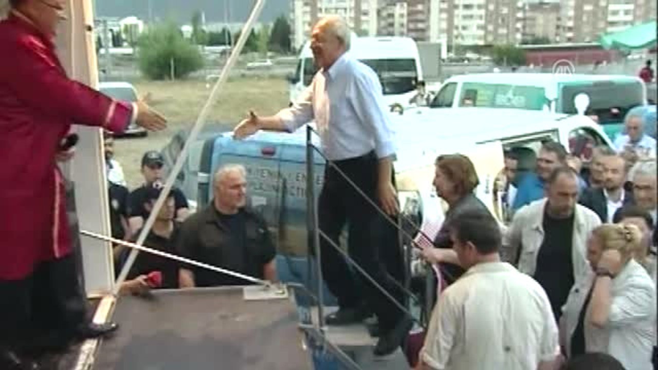 Kılıçdaroğlu, Nikah Şahidi Oldu