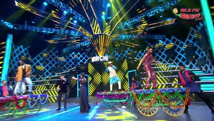 vlc-record-2017-07-03-17h44m56s-The Face Of Dhinchak Music, Govinda At Royal Stag Mirchi Music Awards!.mp4-