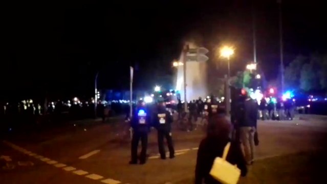 Anti-G20 Protesters in Tense Face-Off With Hamburg Police