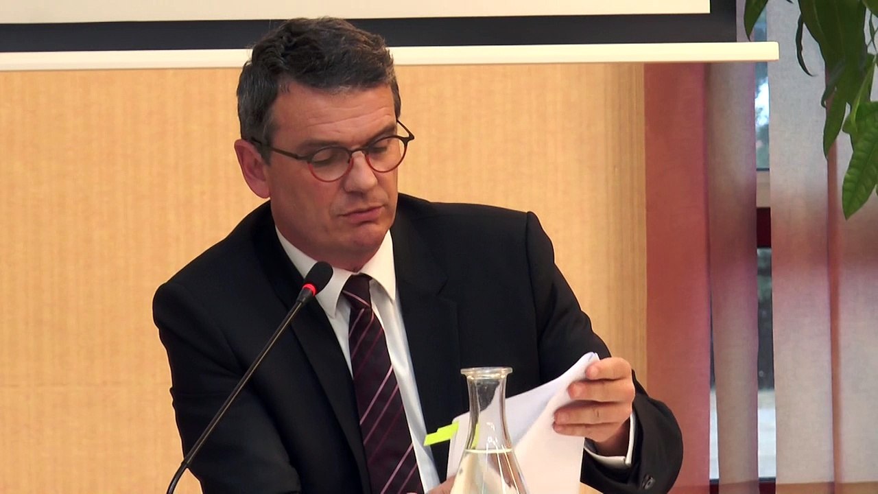 12. Création de poste - direction des services fonctionnels