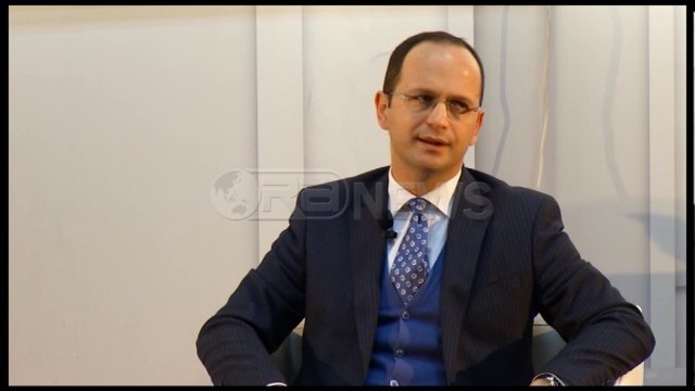 Ora News – Tetë vjet në NATO, Ministrat Kodheli dhe Bushati dëgjesë me studentë