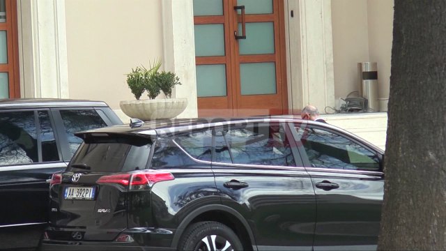 Report TV - Zgjidhja e krizës politike, Rama e Meta konsultohen me të besuarit