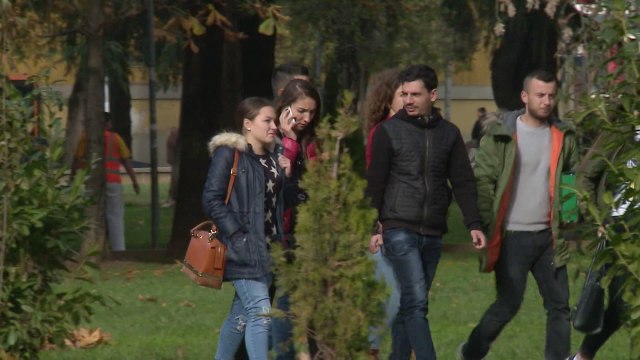Ekonomia, kërcënim i ri; bie popullësia në moshë për të punuar - Top Channel Albania - News - Lajme
