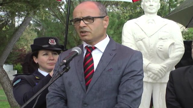 360° Gradë -ËSHTË PËRKUJTUAR SOT KUÇOVËS 1 VJETORI I VDEKJES SË PILOTIT DONALD HOXHA