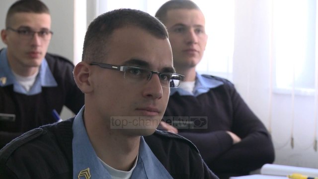 Nga UÇK në TMK e FSK, transformimi që s’po mbaron - Top Channel Albania - News - Lajme