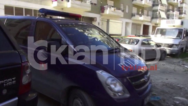 I vunë tritol poshtë makinës, shpëton për mrekulli shoferi