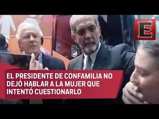 Presidente de ConFamilia tapa boca a mujer