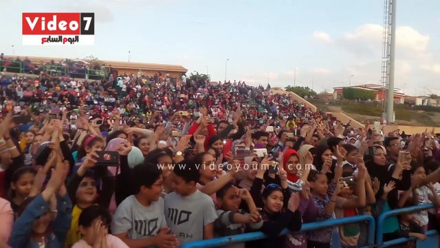 أحمد شيبه يغنى اللى منى لايف