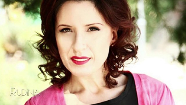 Rudina - Mirela Sula, psikologia shqiptare rrefen jetën ne Britani! (13 prill 2017)