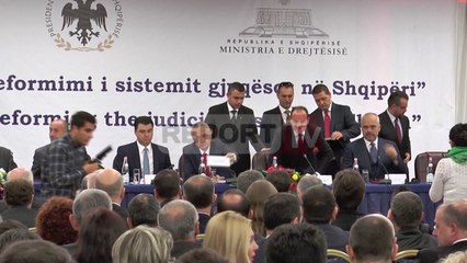 Report TV - Tryeza për dialog, Rama, Meta e Basha i përgjigjen ‘Ok’ Nishanit