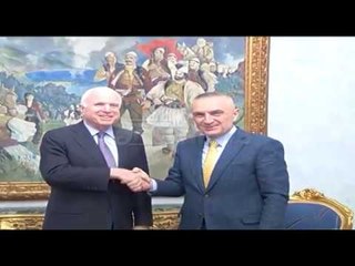 Ora News - Kërkesat për McCain, nga reforma në drejtësi deri tek qeveria teknike