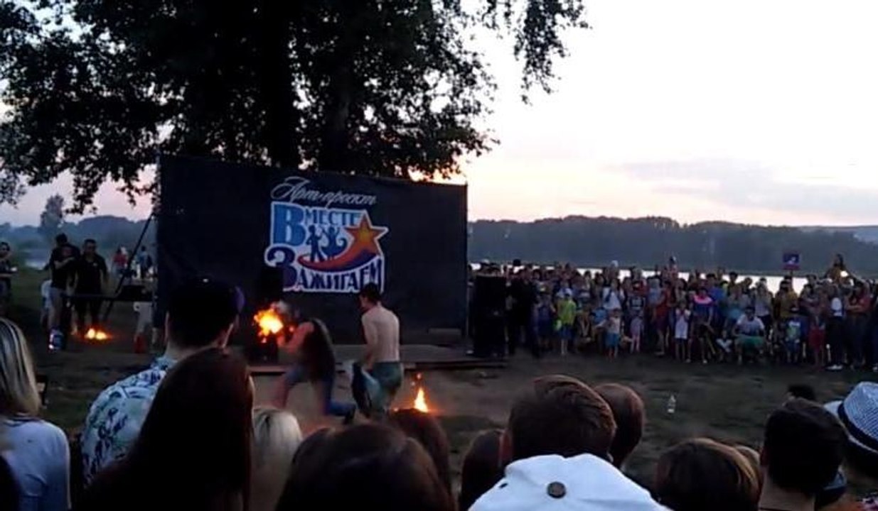 Ateş cambazı ölümden döndü... Korkunç an kamerada