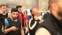 Galatasaraylı Sneijder Istanbul'a Döndü