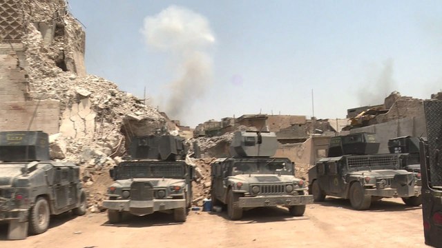 Les forces irakiennes combattent les jihadistes dans Mossoul