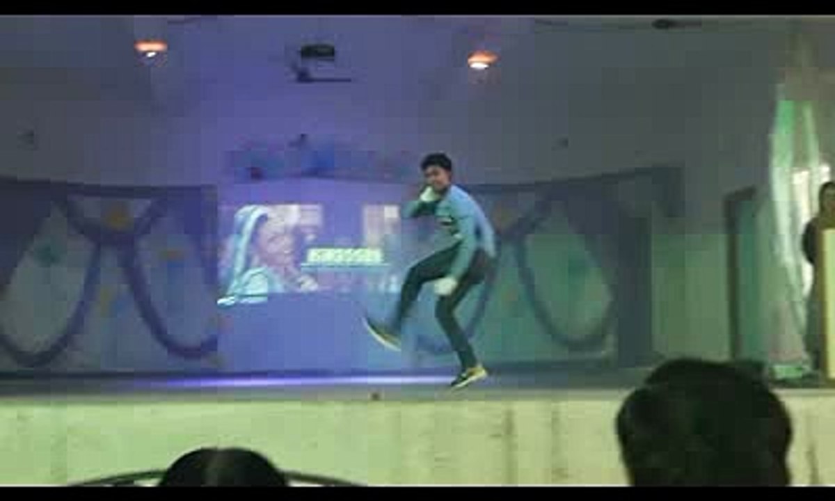 college farewell performance