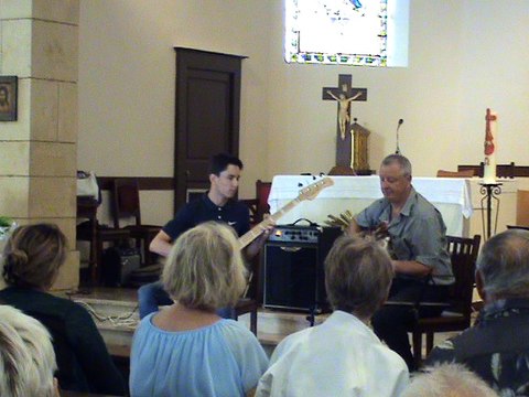 M2U02443 duo guitare basse et classique