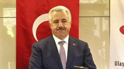 Bakan Arslan Soruları Yanıtladı - Uçaklardaki Tablet Yasağının Kalkması