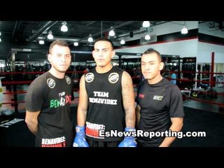 jose benavidez jr looking sharp working mitts