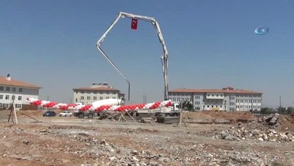 TBMM Başkanvekili Aydın Kahta'da Okulun Temel Atma Törenine Katıldı