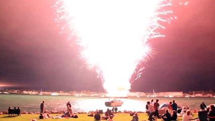 Download Video: Quand tous les feux d'artifices explosent.. EN MEME TEMPS !! FAIL San Diego 2012