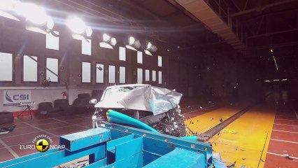 VW Arteon - Crash Tests 2017