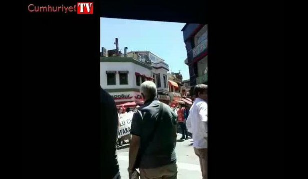 Adalet Yürüyüşü protestosuna halk müdahale etti