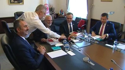 AK Parti ile MHP Arasındaki İç Tüzük Görüşmeleri Başladı