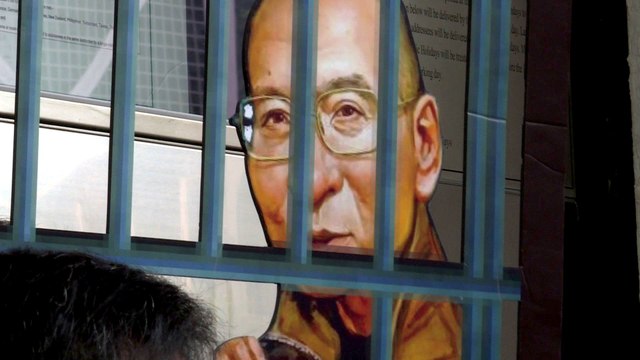 Hong Kong: des manifestants envoient des lettres à Liu Xiaobo