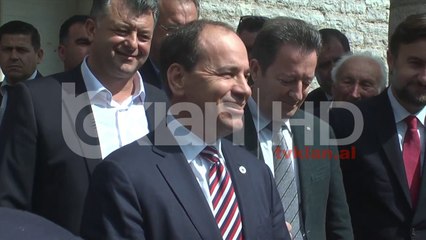 Pashkë dhe politikë